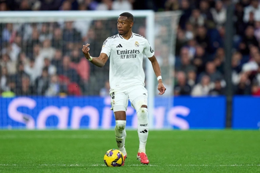 Alaba: Từ chốt chặn thép đến gánh nặng của Real Madrid