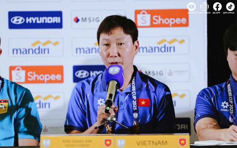 U23 Việt Nam thắng Lào, HLV Kim thận trọng nói về bán kết