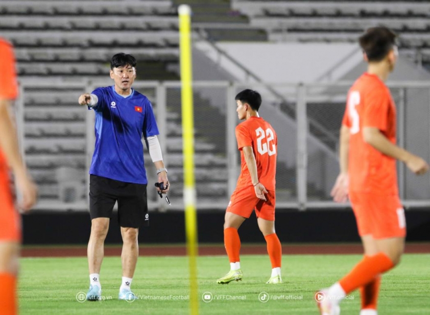 HLV Kim Sang Sik: Do thám kỹ lưỡng, hướng đến ngôi vô địch U23 Đông Nam Á 2025