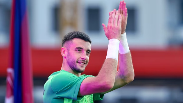 Joan Garcia có thể trở thành thủ môn bắt chính cho Barca.