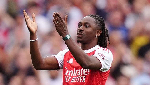 Eze hứa hẹn giúp hàng công Arsenal biến hóa đa dạng.