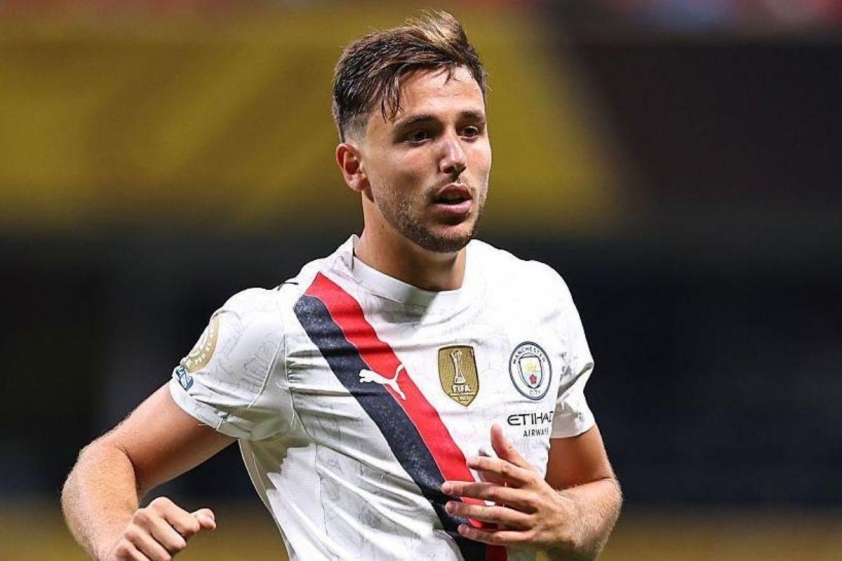 Nico Gonzalez gần như là lựa chọn duy nhất ở vị trí tiền vệ trụ