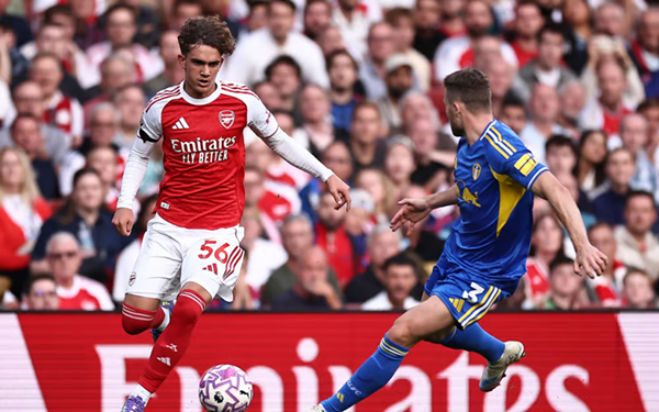 Max Dowman thi đấu cho Arsenal