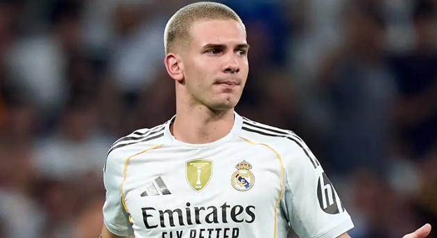 Real Madrid từ chối in tên Franco trên áo đấu