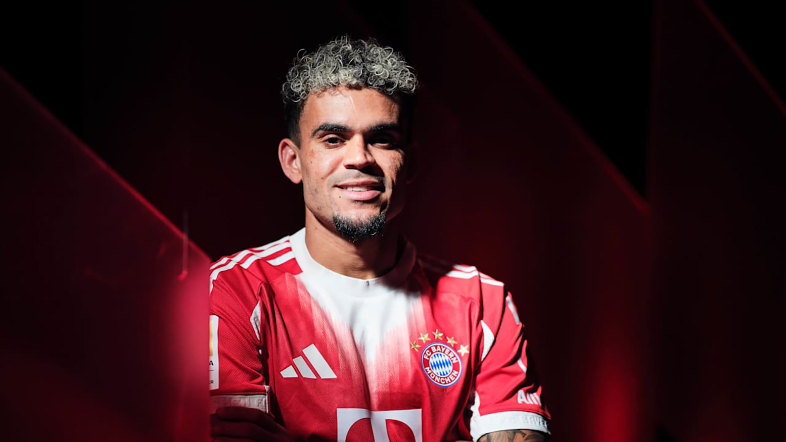 Hình ảnh Luis Diaz trong màu áo Liverpool