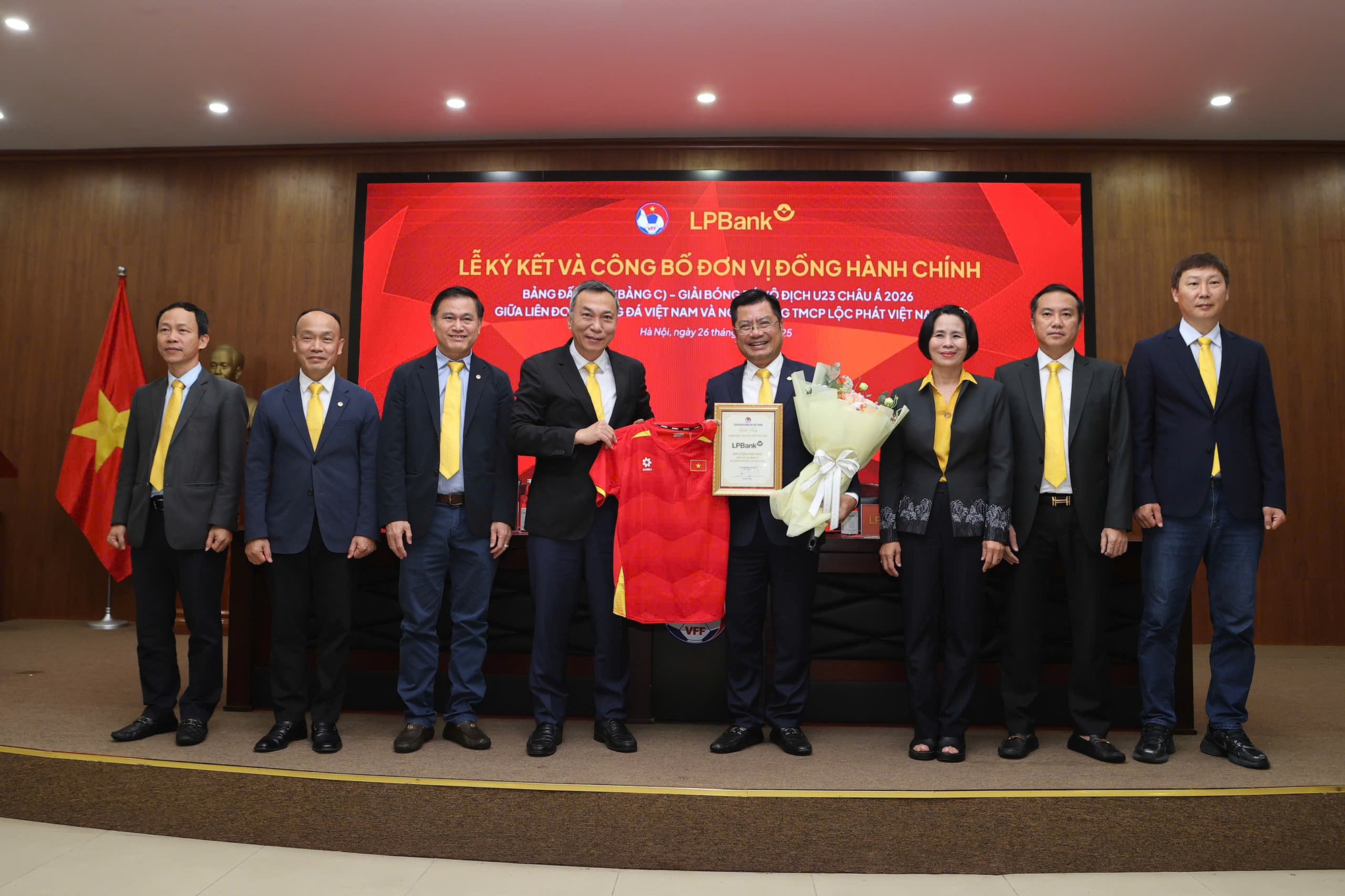 HLV Kim Sang-sik phát biểu trước trận vòng loại U23 châu Á