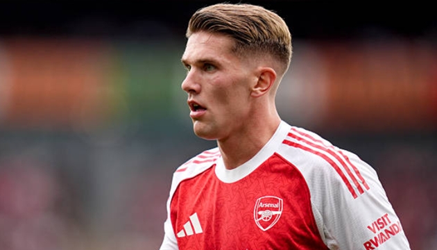 Viktor Gyokeres ăn mừng bàn thắng