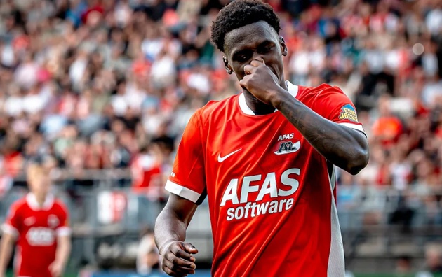 Poku - mục tiêu của Leverkusen