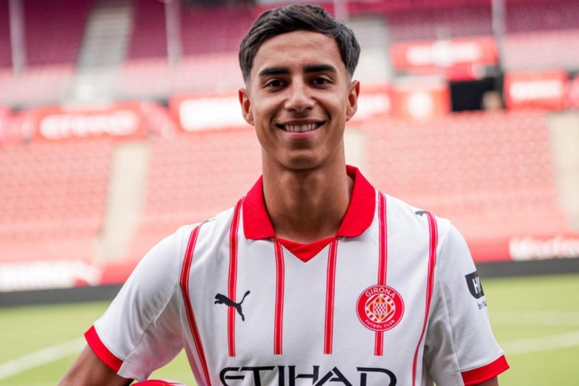 Girona đã trao cơ hội ra mắt cho Vitor Reis