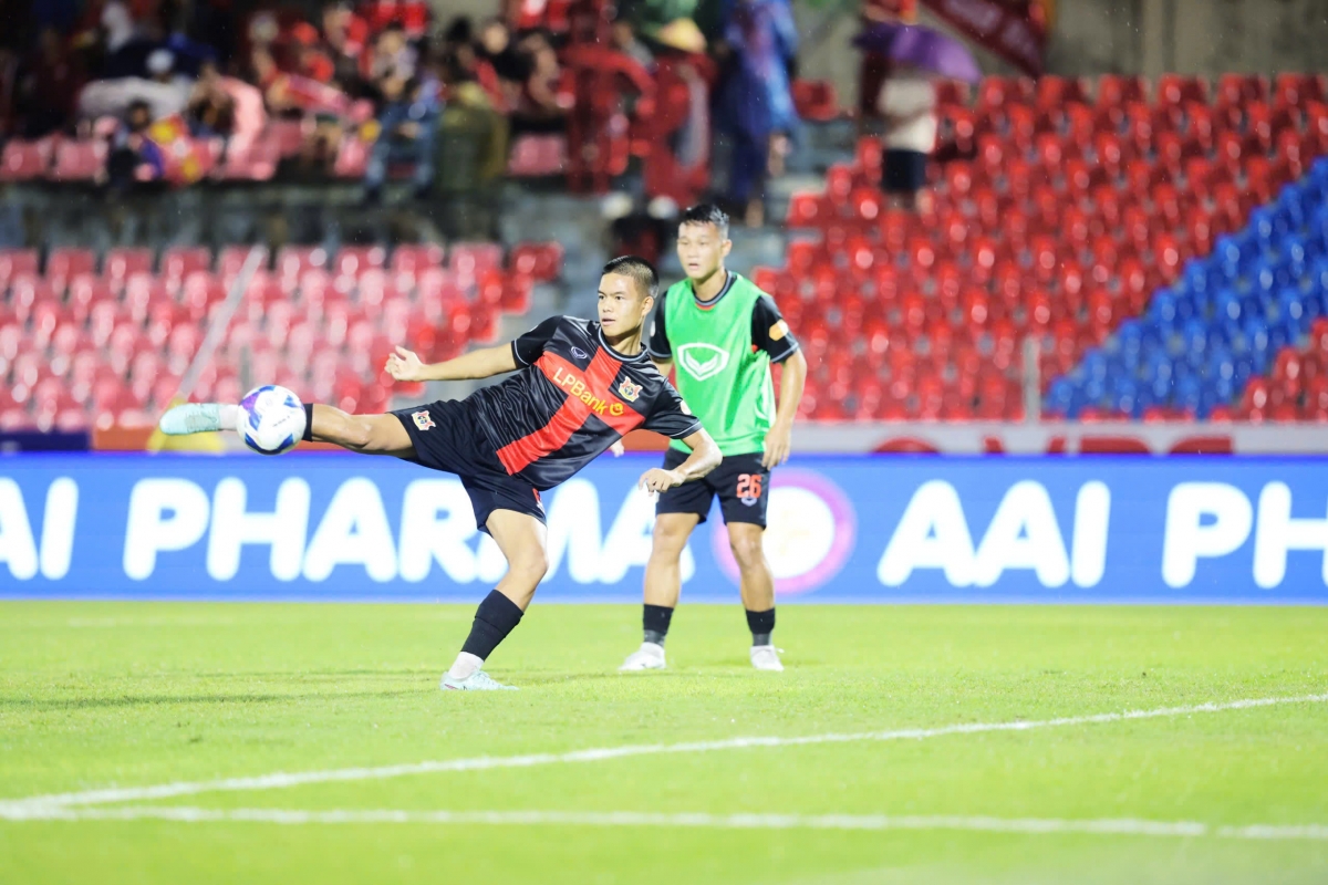 Trần Thành Trung lần đầu lên U23 Việt Nam