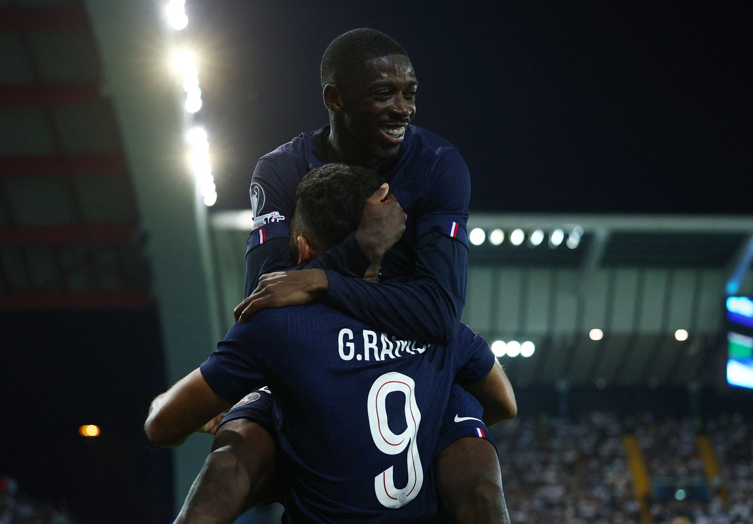 PSG gỡ hòa sau những sự điều chỉnh của HLV Luis Enrique
