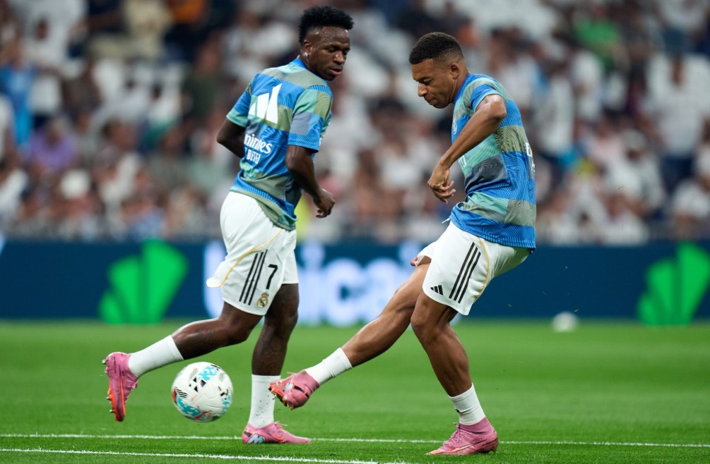 Mbappe vượt trội về khả năng săn bàn so với Vinicius Jr.