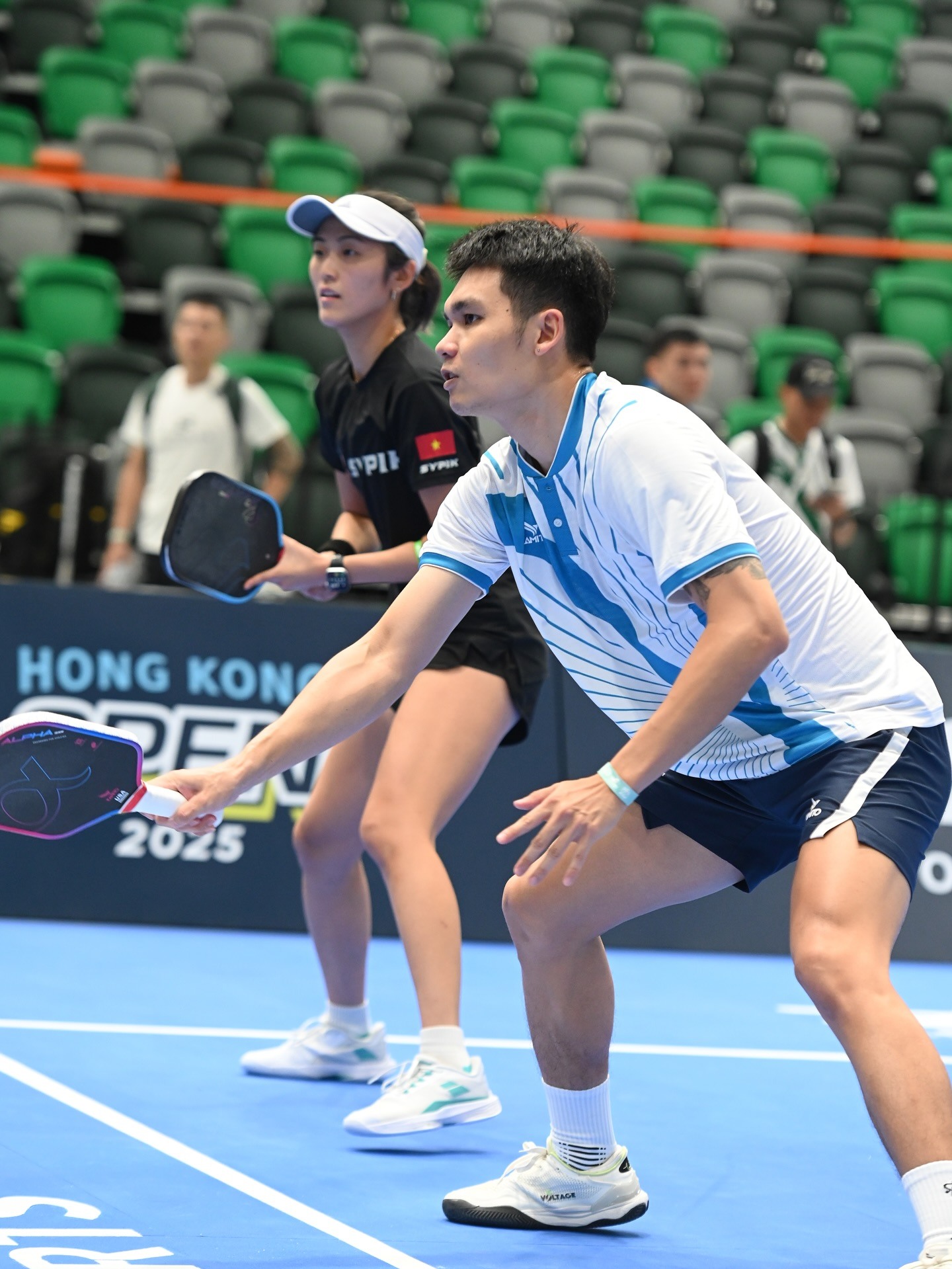 Cặp đôi Connie Lee và Trịnh Linh Giang