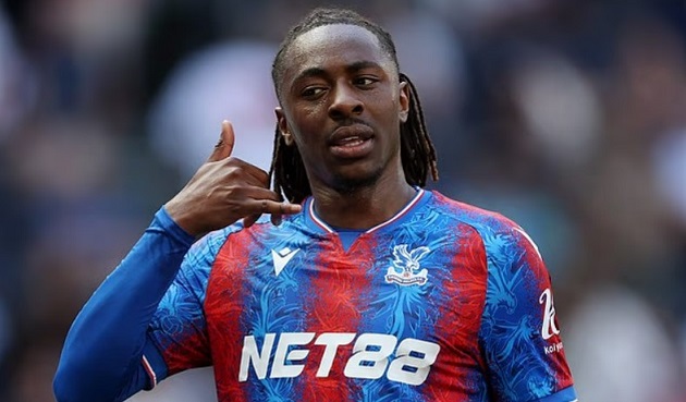 Eze sẽ gia nhập Arsenal trong thời gian tới. Eze chuẩn bị khoác áo Arsenal