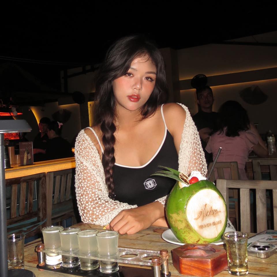 Phong cách đời thường quyến rũ của nữ trung úy