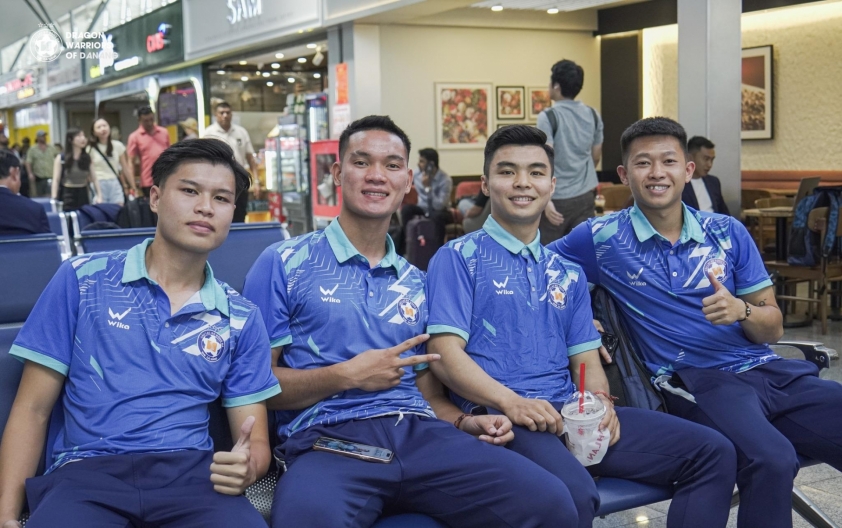 Hình ảnh cầu thủ Đà Nẵng tại Singapore