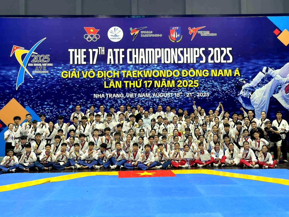 Đội tuyển Taekwondo Việt Nam chụp ảnh lưu niệm