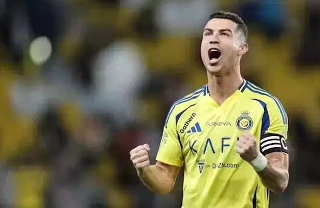 Ronaldo thực hiện thành công quả đá phạt đền