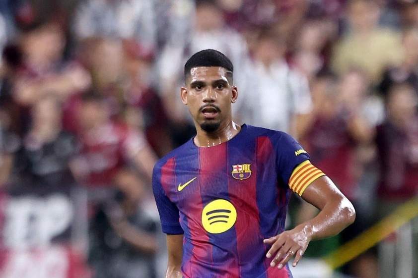 Araujo và quyết tâm cống hiến cho Barca