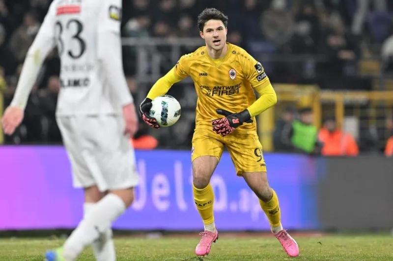 Senne Lammens chính là lựa chọn cho dành cho tương lai của MU. Lộ 3 ứng viên sẵn sàng thay thế cho Onana 687640