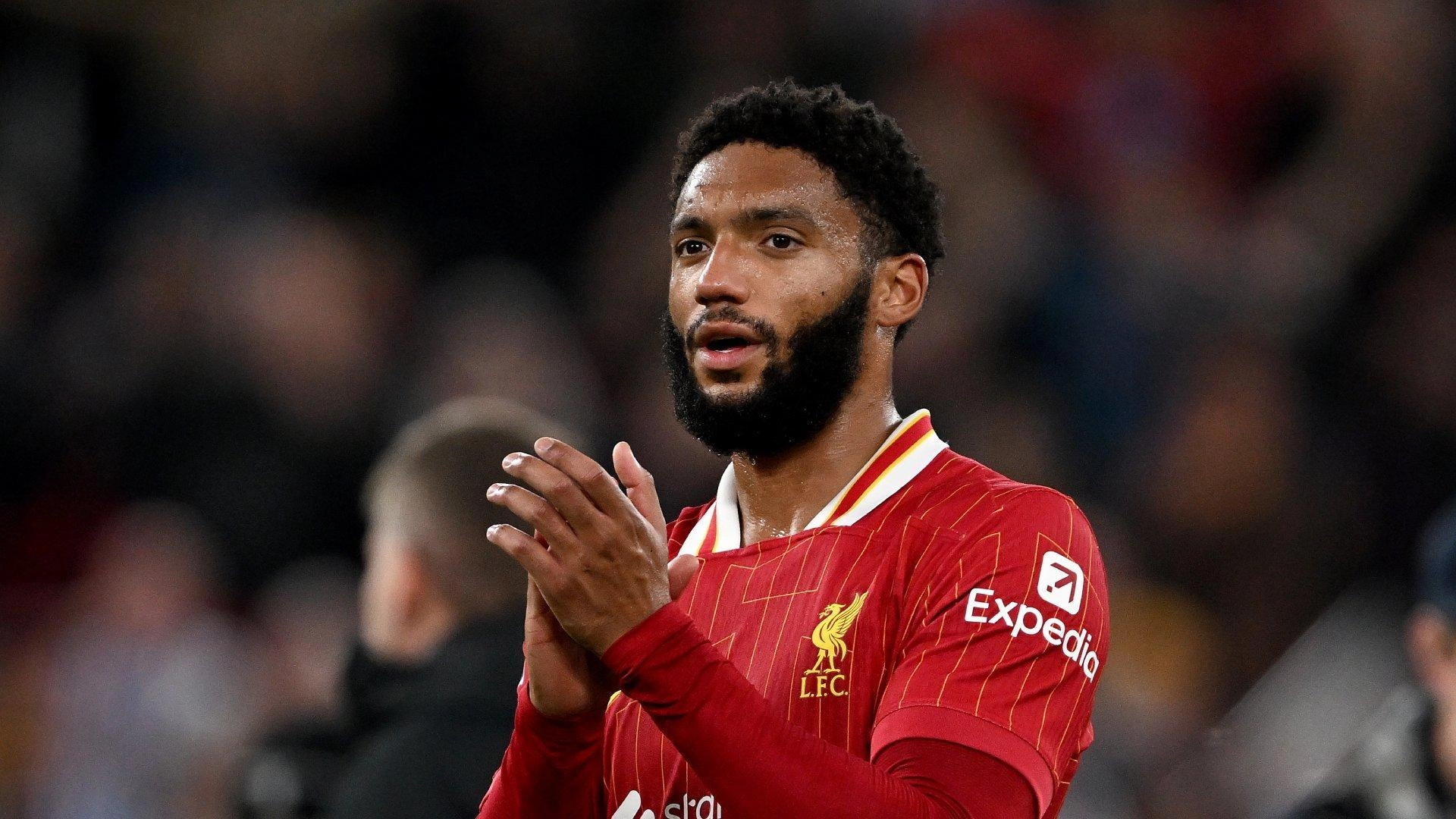 Joe Gomez có thể thay thế vị trí hậu vệ phải