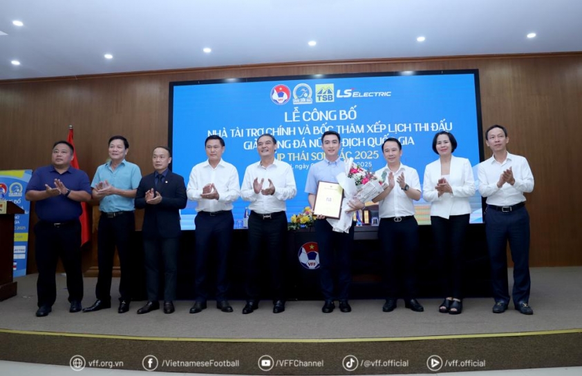 Cầu thủ thi đấu