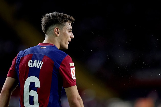 Gavi đang hồi phục chấn thương đầu gối