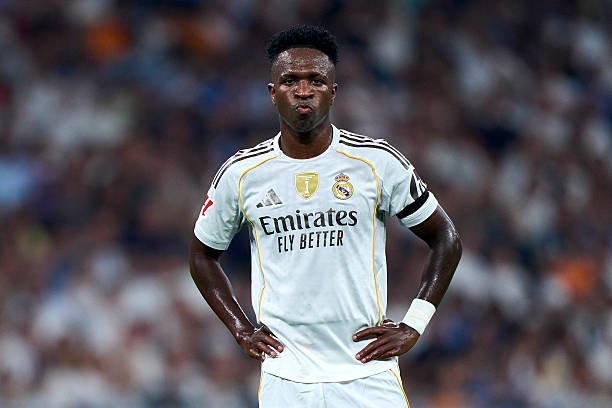 Vinicius đã không còn là cầu thủ 'không thể đụng đến' ở Real.