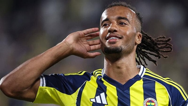Fenerbahce giành chiến thắng trước Kocaelispor trong trận ra quân Super Lig 2025/26.