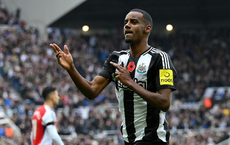 Liverpool sẵn sàng chi đậm để sở hữu Isak