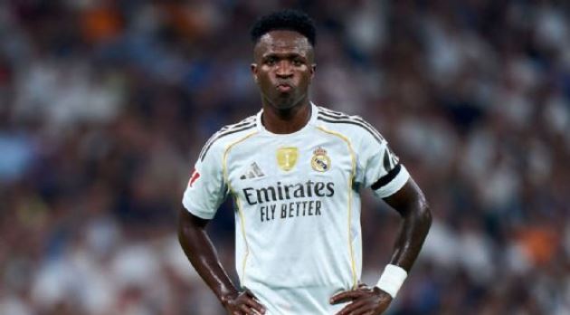 Vinicius dự bị trong trận Real Madrid vs Oviedo
