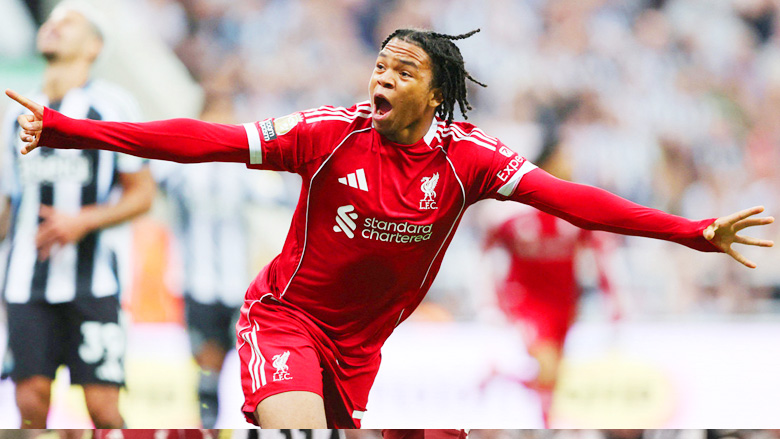 Tiền đạo trẻ Rio Ngumoha thi đấu nổi bật trong màu áo Liverpool
