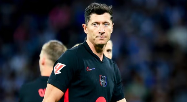 Lewandowski có khả năng ngồi ngoài 3 vòng đầu La Liga.