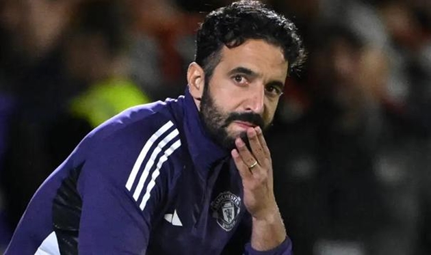 Ruben Amorim khó khăn ở Man United
