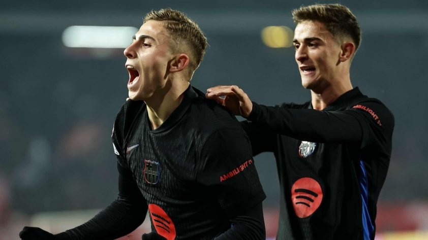 Gavi và Fermin Lopez tại La Masia
