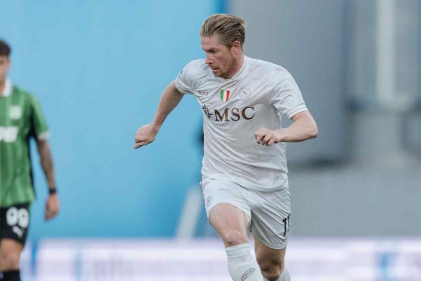 Kevin De Bruyne lập siêu phẩm đá phạt ngày ra mắt Serie A