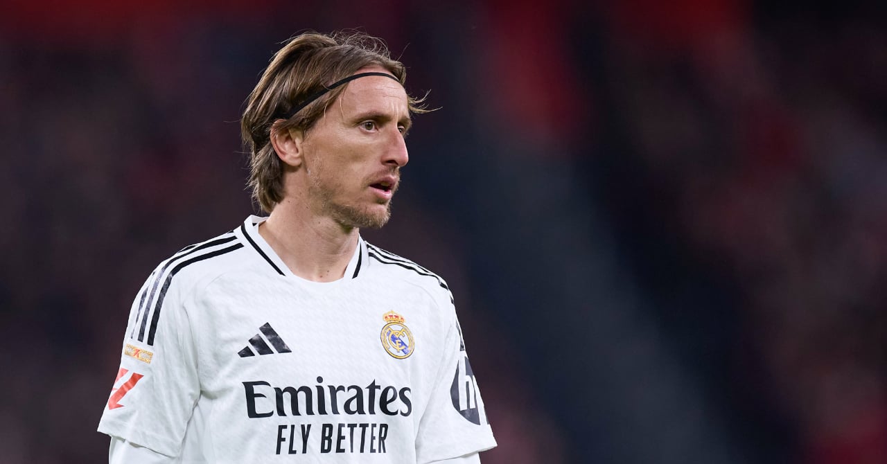 Phát ngôn gây tranh cãi của bình luận viên Barca về Modric châm ngòi chiến tranh giữa hai CLB