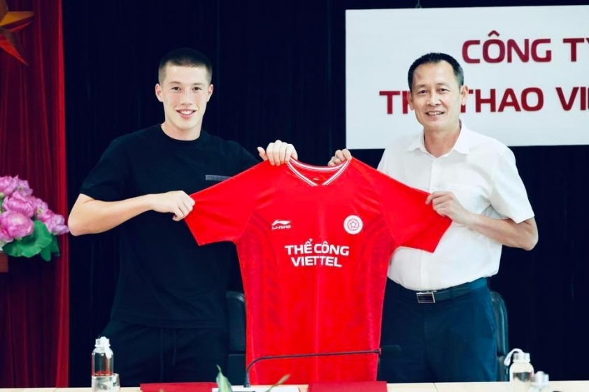 Lee Williams trong màu áo Thể Công Viettel