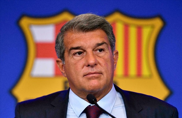 Barca cần đăng ký cầu thủ