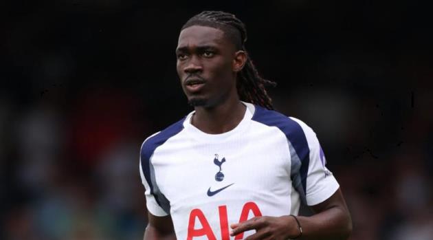 Yves Bissouma sắp chia tay Tottenham.