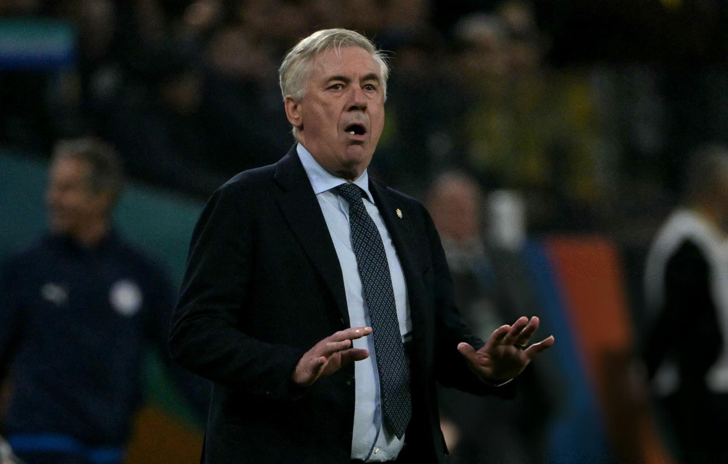 HLV Ancelotti bị kết án một năm tù vì tội trốn thuế - 1