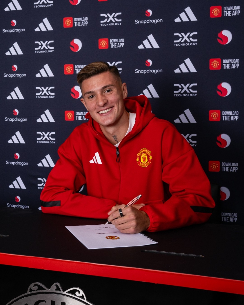 Hình ảnh Sesko trong buổi tập luyện cùng Man United