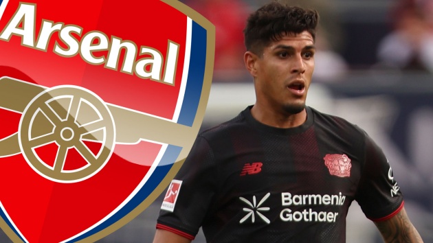 HLV Arteta đánh giá cao kỹ năng của Piero Hincapie