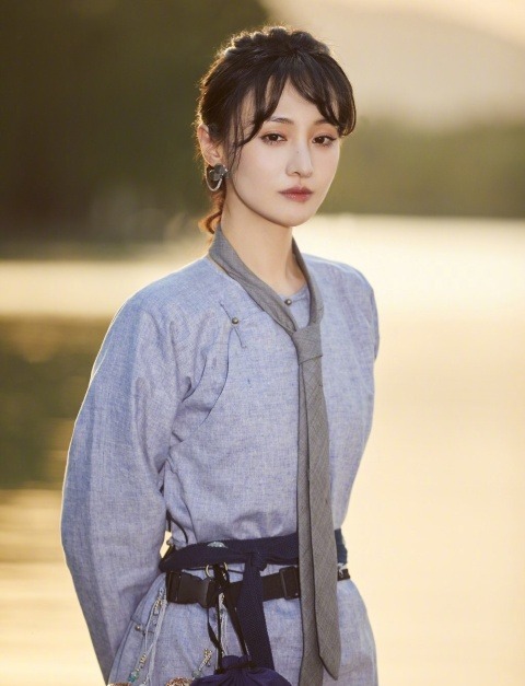 Trịnh Sảng nợ nần chồng chất sau khi bị đuổi khỏi showbiz