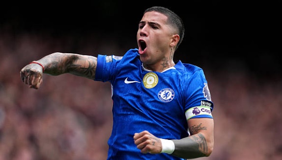 Chelsea thắng Fulham tại derby Tây London