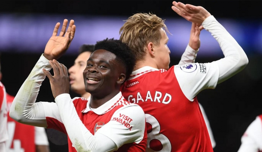 Arsenal hướng tới chức vô địch