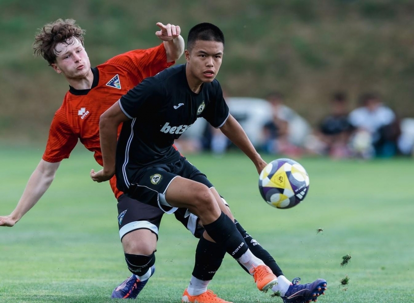 Thế chân Xuân Sơn, Blom dẫn đầu danh sách cầu thủ đắt giá V-League