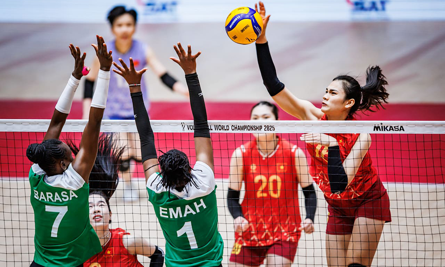 Tuyển bóng chuyền nữ Việt Nam thua liền 3 trận