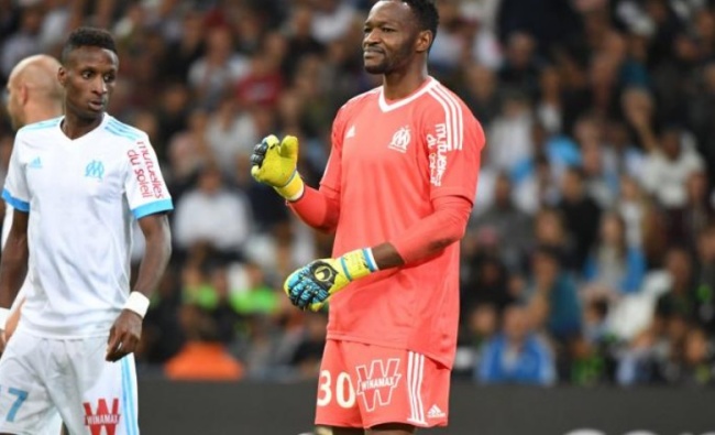 Mandanda trở lại Marseille