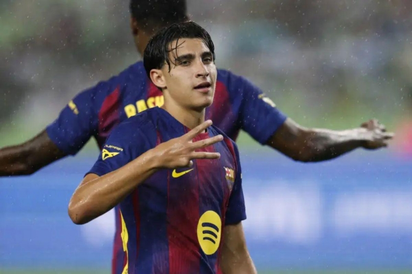 Toni Fernandez ra mắt đội một Barca